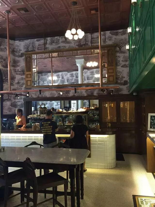1886 Cafe & Bakery