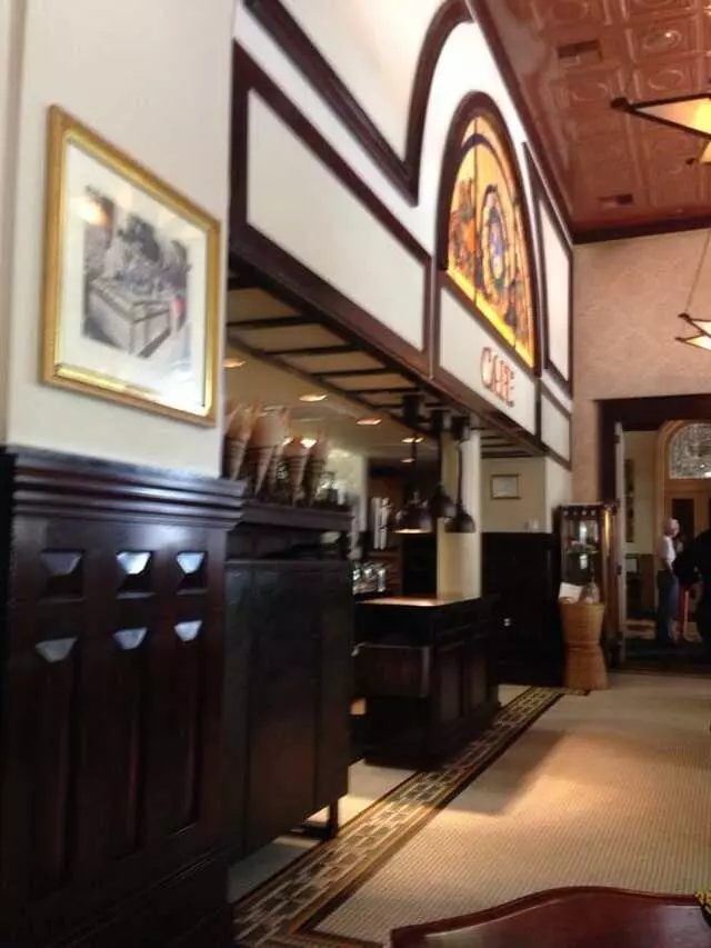 1886 Cafe & Bakery