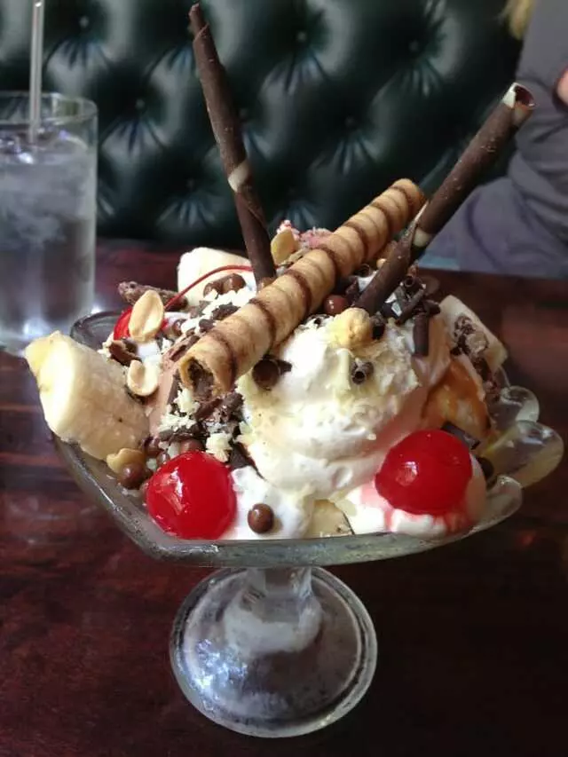 1886 Cafe & Bakery