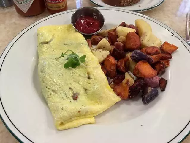 1886 Cafe & Bakery