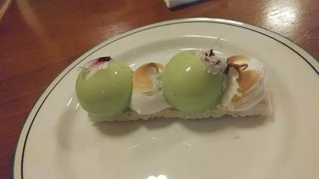 1886 Cafe & Bakery