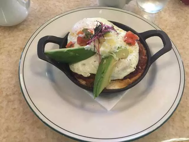 1886 Cafe & Bakery