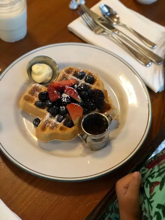 1886 Cafe & Bakery