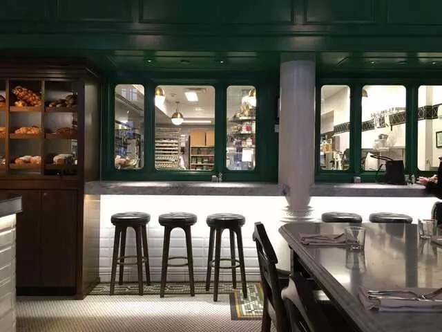 1886 Cafe & Bakery