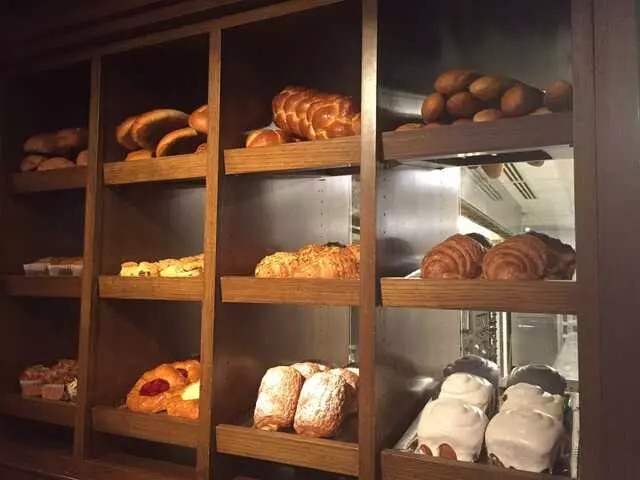 1886 Cafe & Bakery