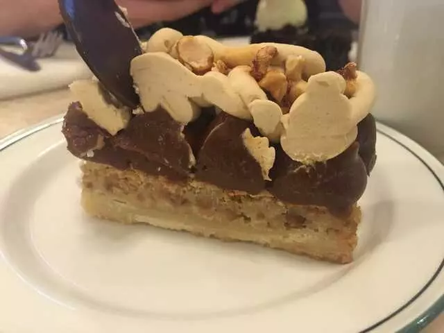 1886 Cafe & Bakery