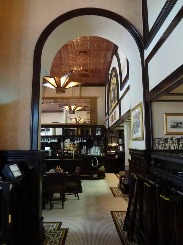 1886 Cafe & Bakery