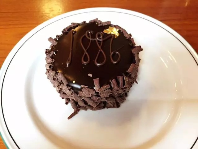 1886 Cafe & Bakery