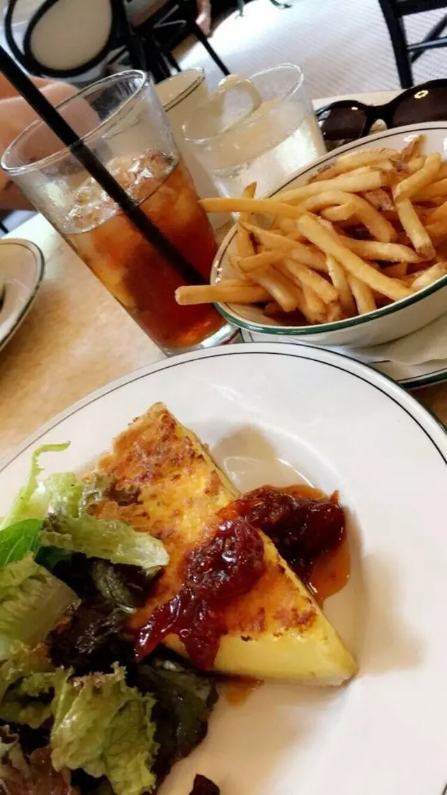 1886 Cafe & Bakery