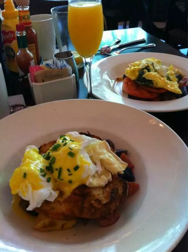 1886 Cafe & Bakery