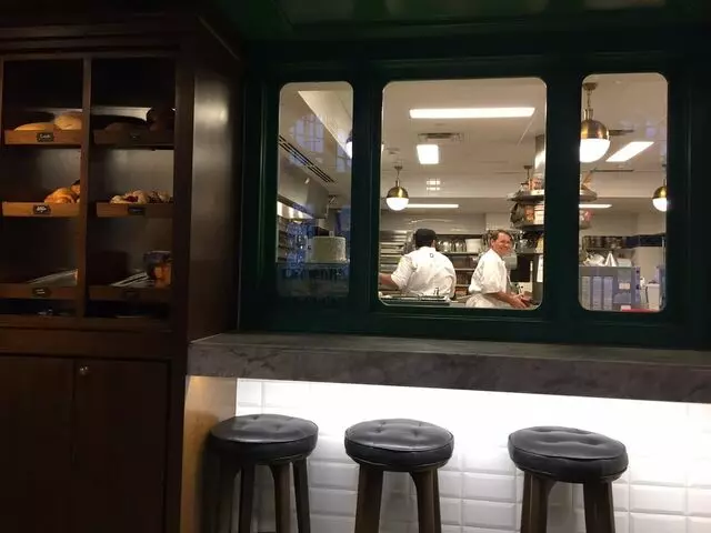 1886 Cafe & Bakery