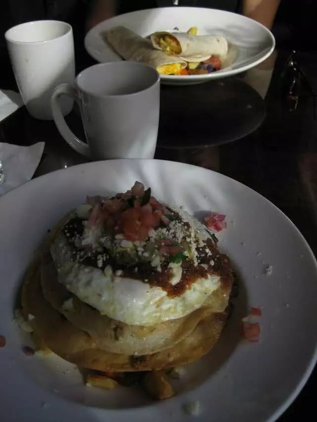 1886 Cafe & Bakery