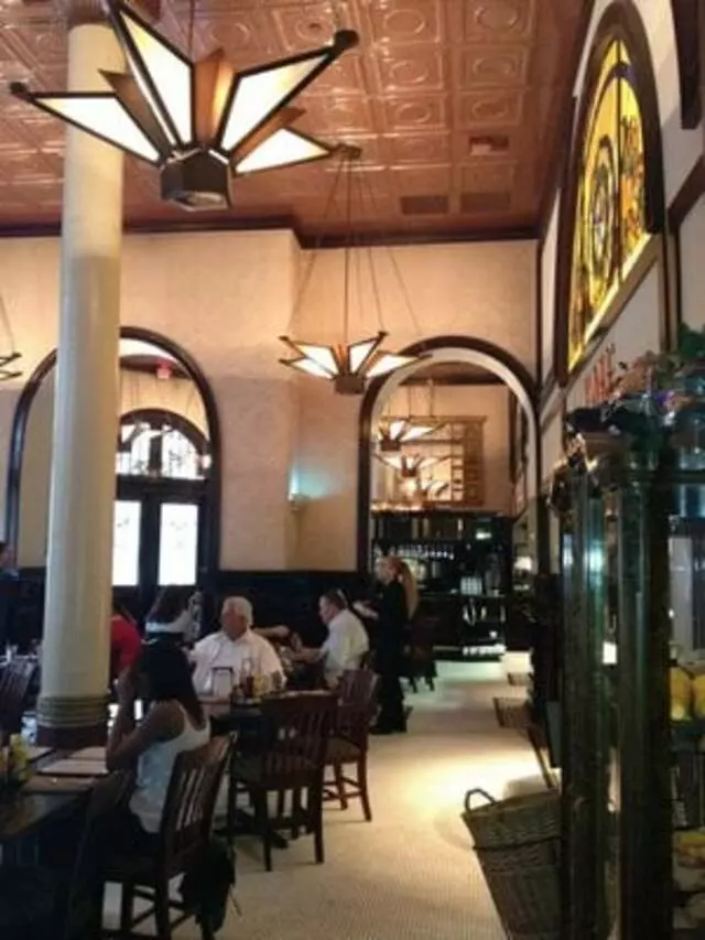 1886 Cafe & Bakery