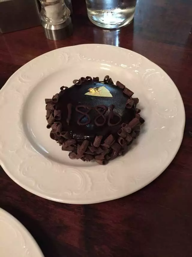 1886 Cafe & Bakery