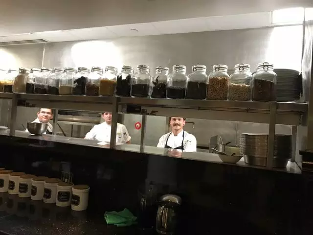 1886 Cafe & Bakery