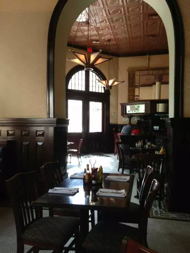 1886 Cafe & Bakery