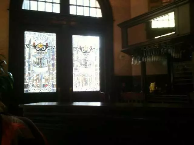 1886 Cafe & Bakery
