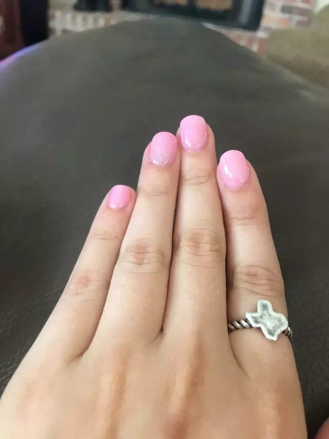 4 Seasons Nails & Spa