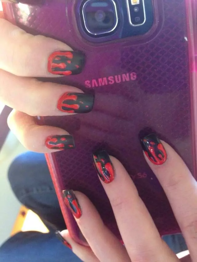 4 Seasons Nails & Spa