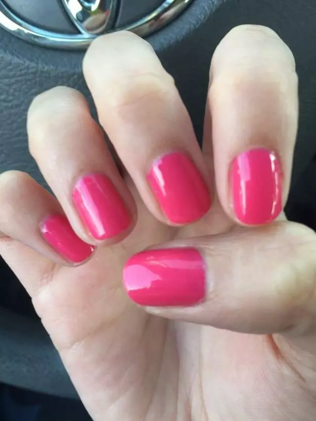 4 Seasons Nails & Spa