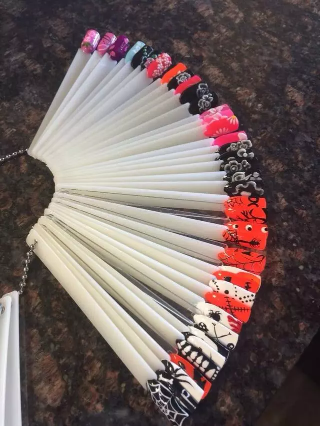 4 Seasons Nails & Spa