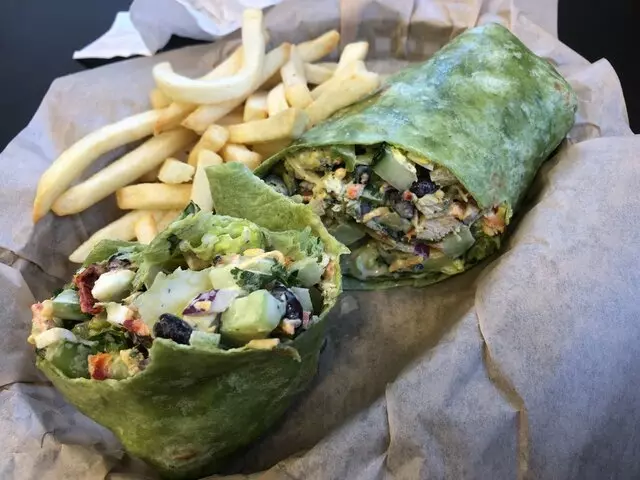 2N1 Salad Bar and Grill