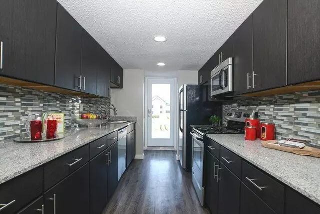 Array Apartments