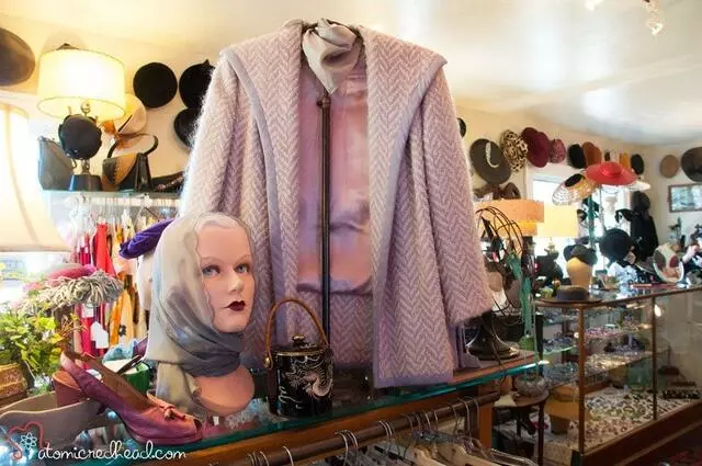 Amelia’s Retro-Vogue and Relics