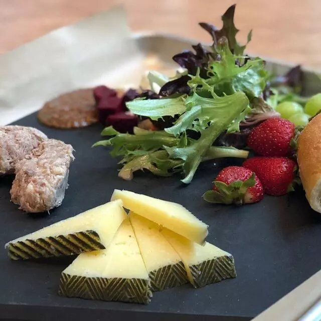 Antonelli’s Cheese Shop