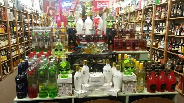 Town House Liquors No 2