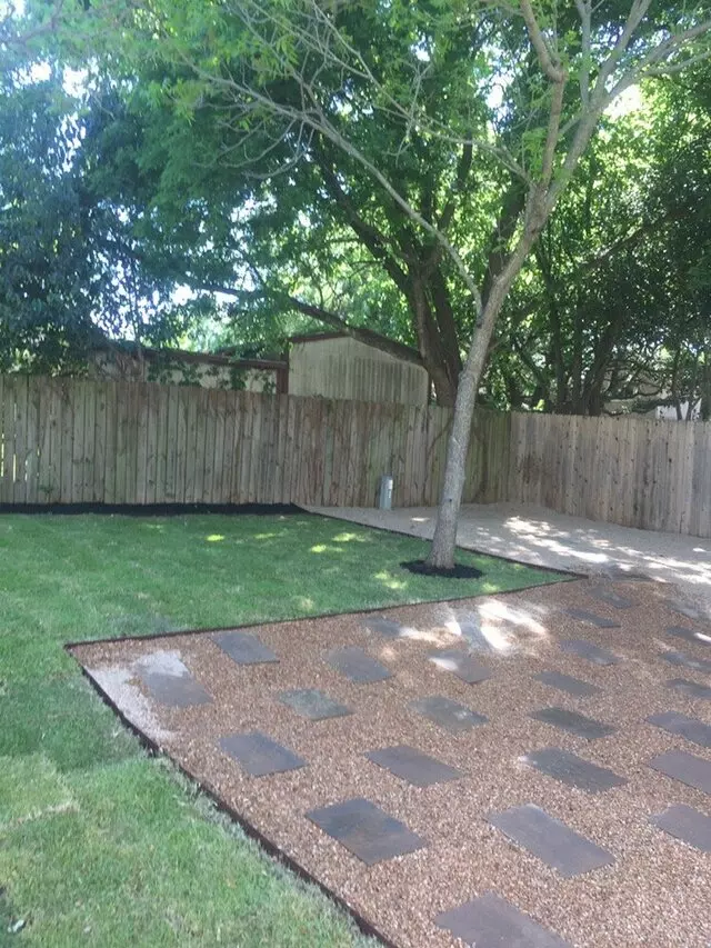 512 Lawn & Tree