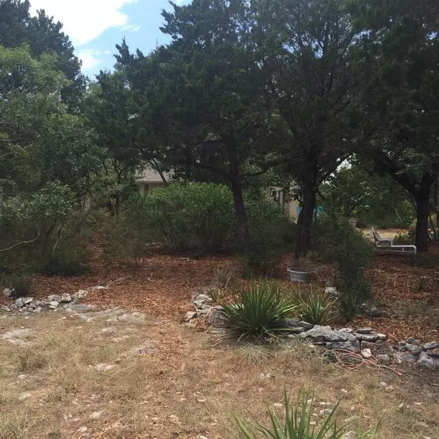 512 Lawn & Tree