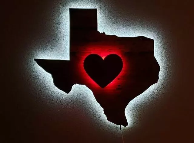 Lone Star Leon