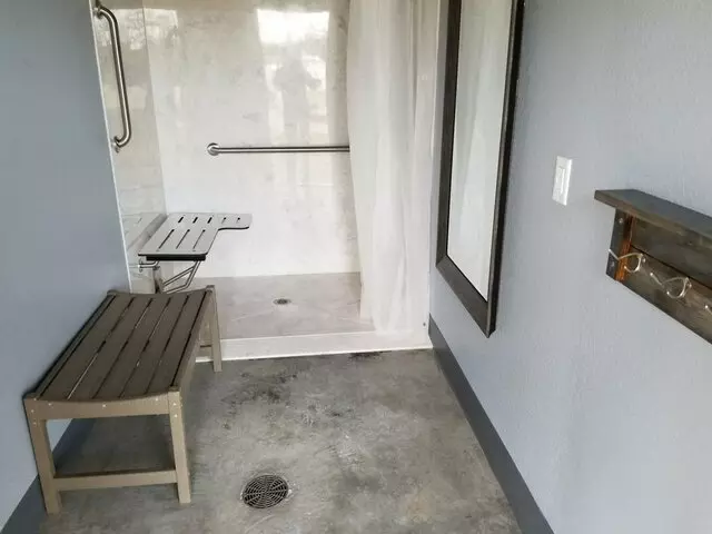 Austin East Koa