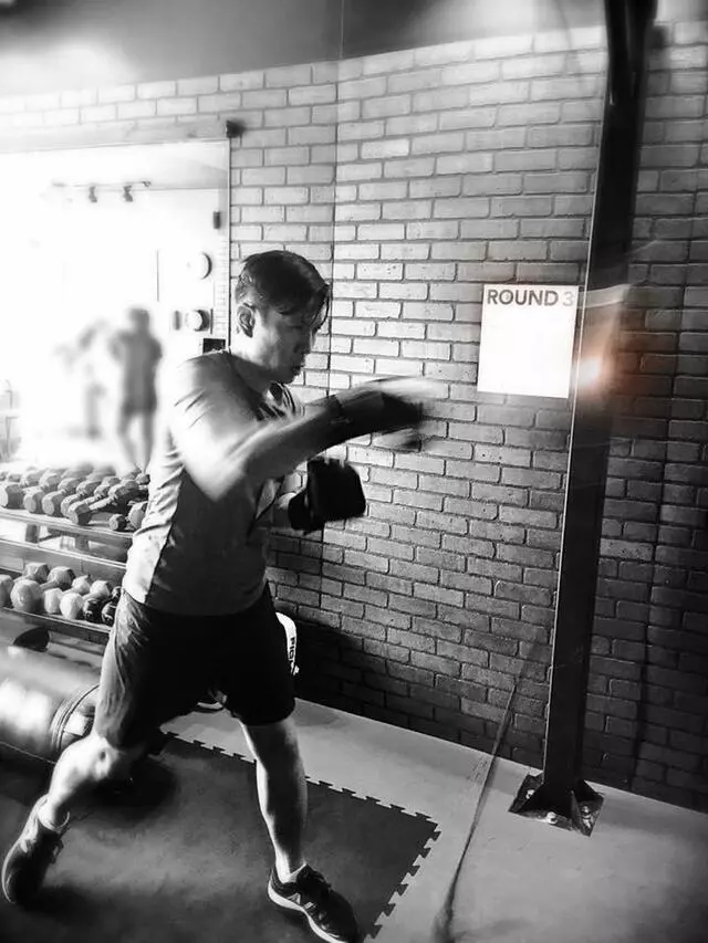 9Round - 30 Minute Kickbox Fitness