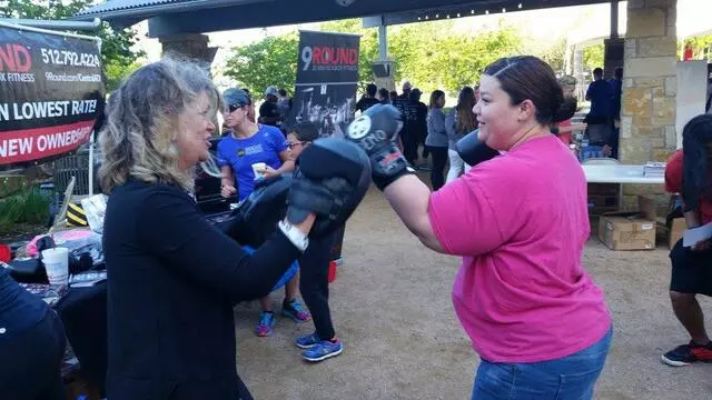 9Round - 30 Minute Kickbox Fitness
