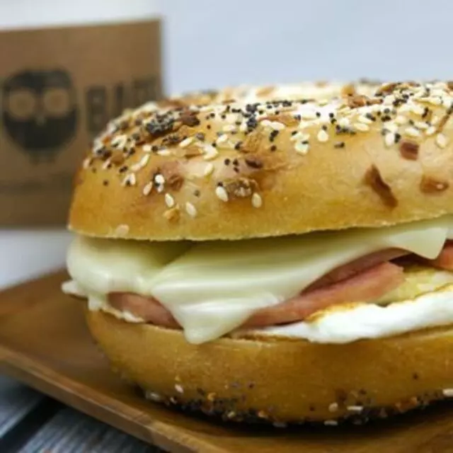 Wholy Bagel