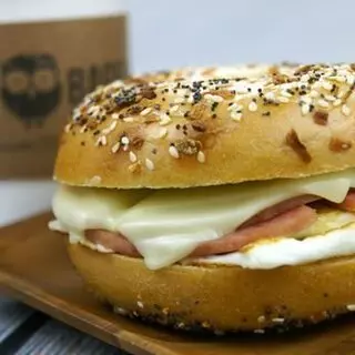 Wholy Bagel