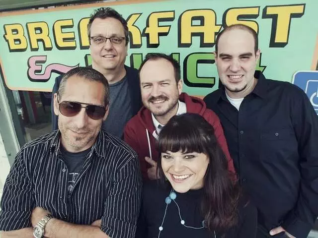 93.7 KLBJ
