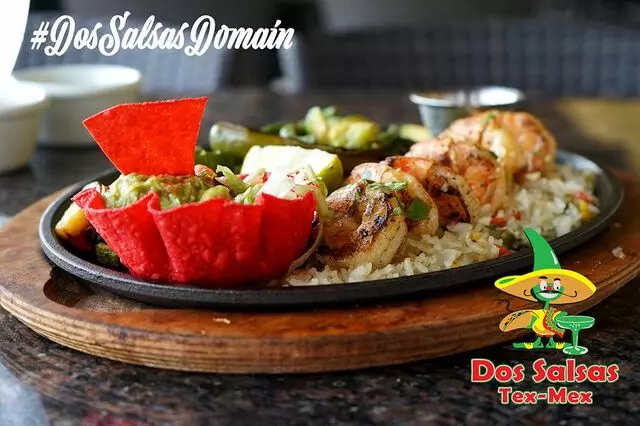 Dos Salsas