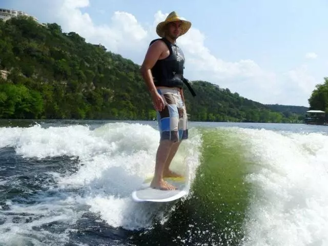 Austin WakeSurf