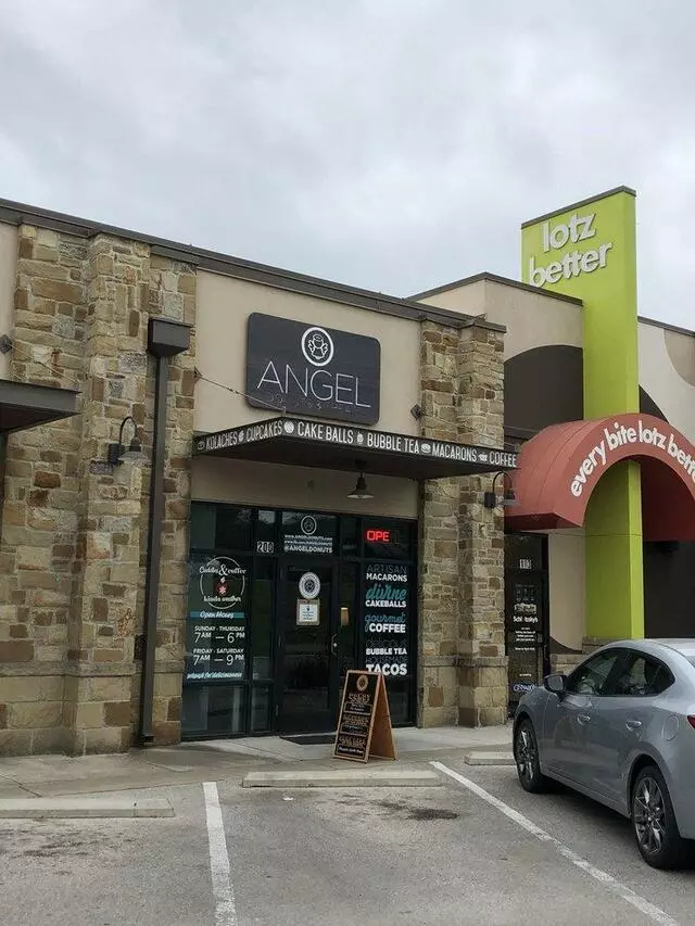 Angel Donuts & Treats