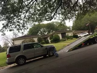 Aviles & Gabes Towing