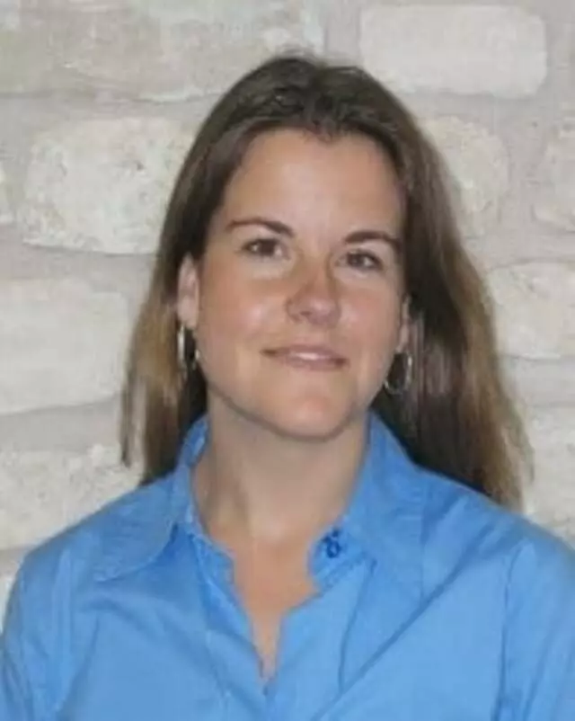 Amy Neuzil, ND
