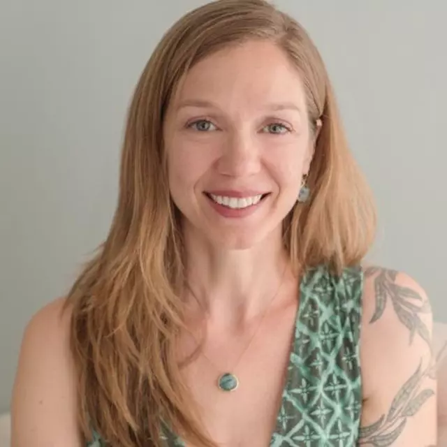 Summer Greenlees, LMT & Embody Wellness