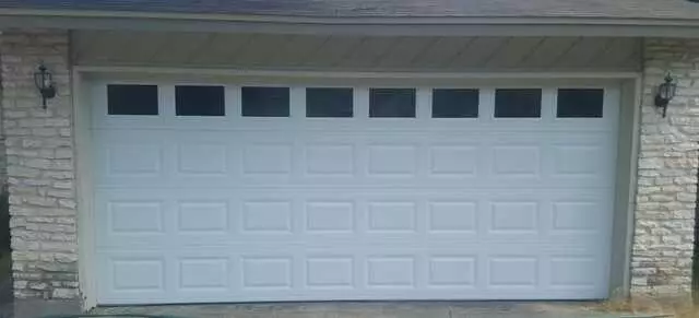 512 Garage Doors