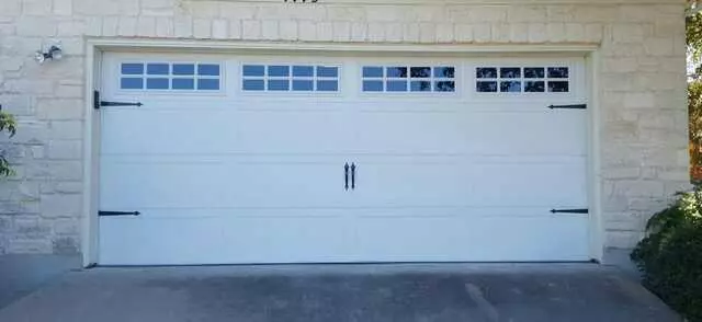 512 Garage Doors