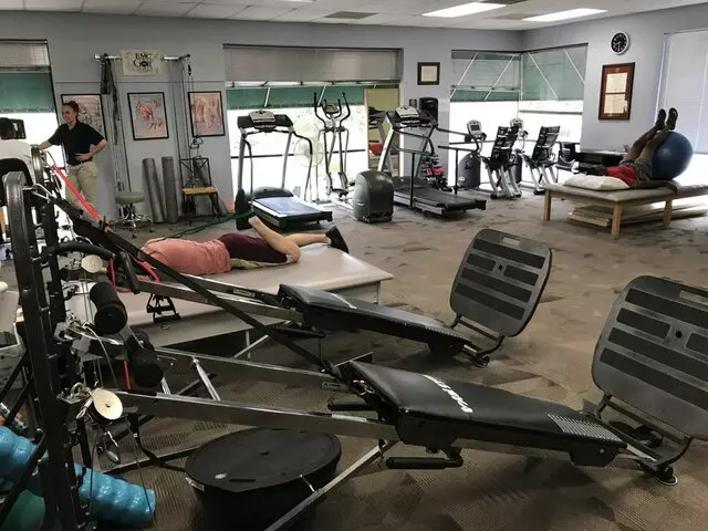 512 Physical Therapy and Golf Performance Center