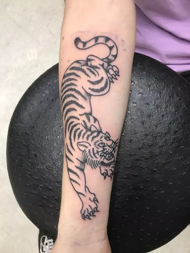 Amillion Tattoos & Body Piercing