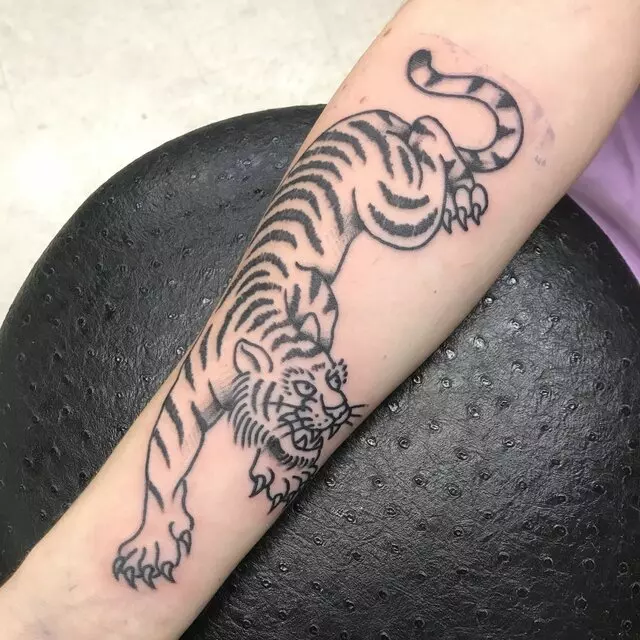 Amillion Tattoos & Body Piercing